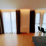 Sunset Retreat Stylish Loft By The Park 公寓 *