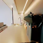 Sunset Retreat Stylish Loft By The Park * 地拉那