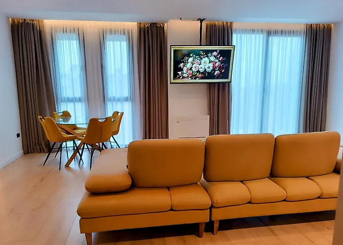 Apartament Sunset Retreat Stylish Loft By The Park Tirana
