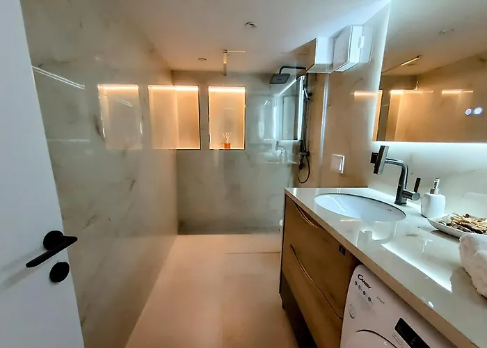 Apartament Sunset Retreat Stylish Loft By The Park