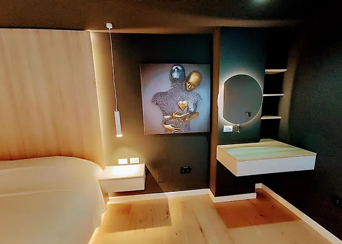 Sunset Retreat Stylish Loft By The Park Apartament *