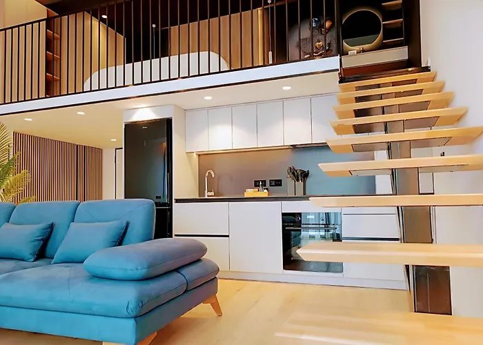Sunset Retreat Stylish Loft By The Park アパート ティラナ